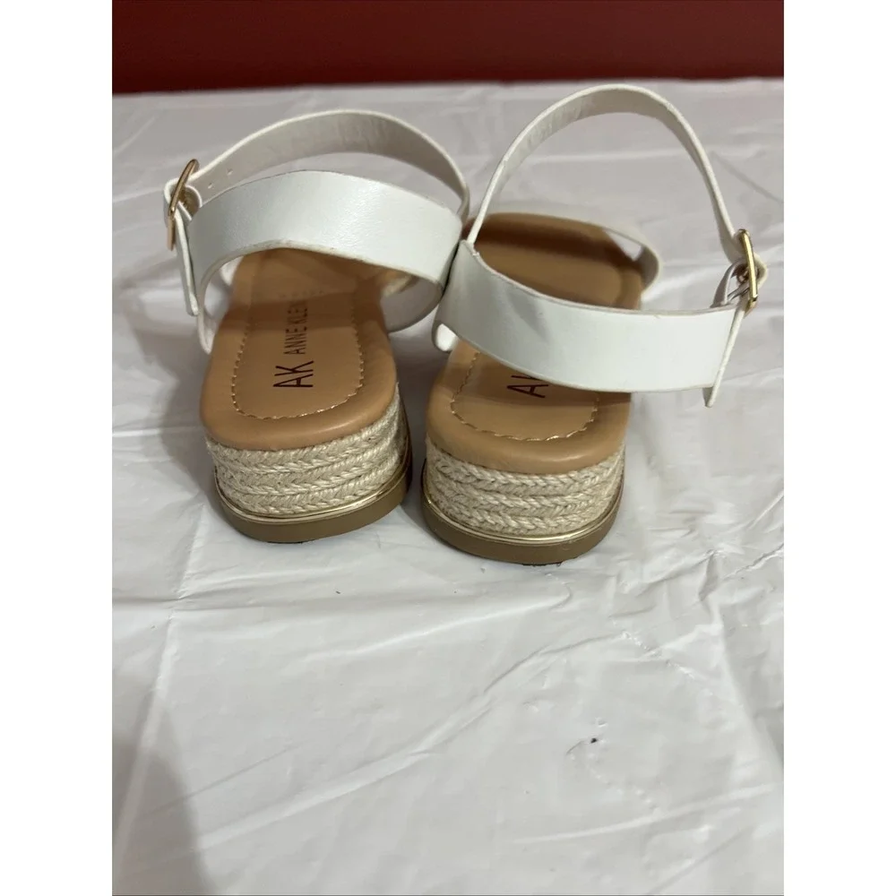 White Size 7.5 Anne Klein Iflex Sling back Sandals